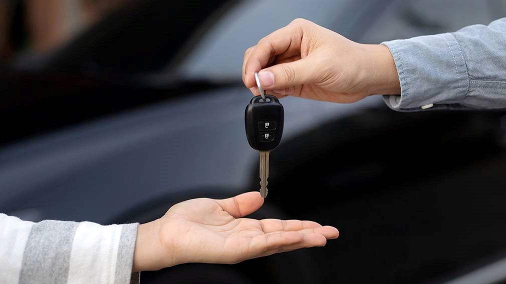 История авто при продаже: обязательна или по желанию