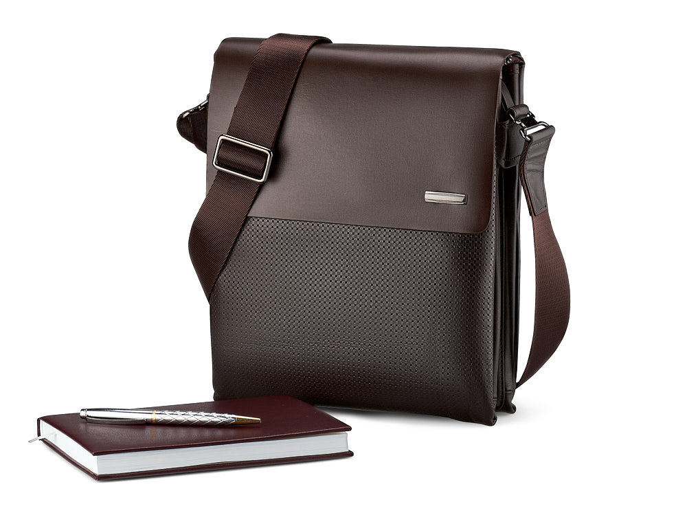 Причины инвестировать в качественные сумки и кошельки