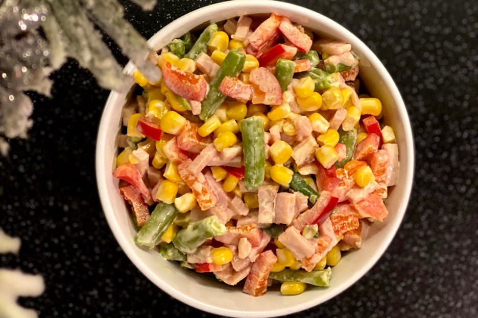 6 простих і оригінальних салатів на Новий рік, що розлітаються першими