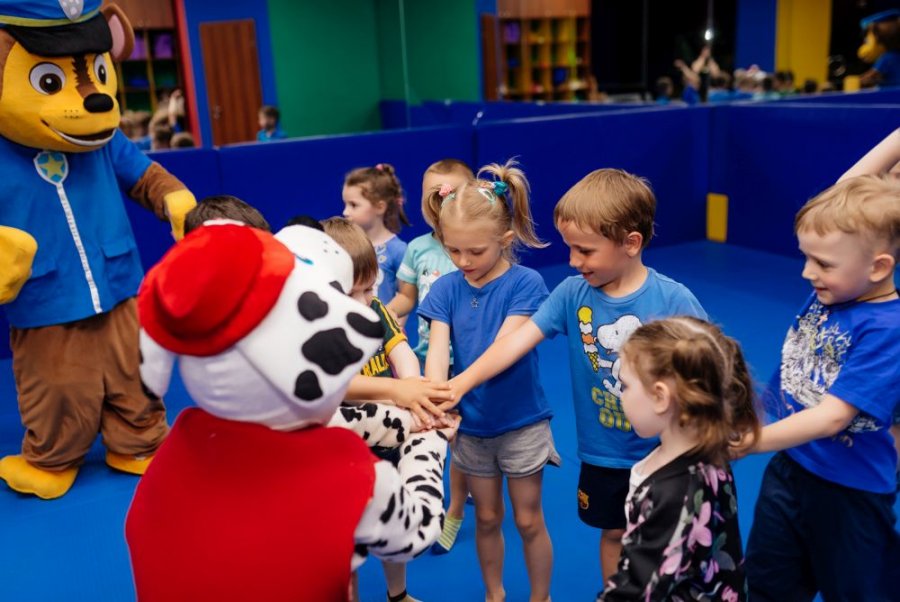 Детские аниматоры без суеты: как понять, что праздник будет управляемым